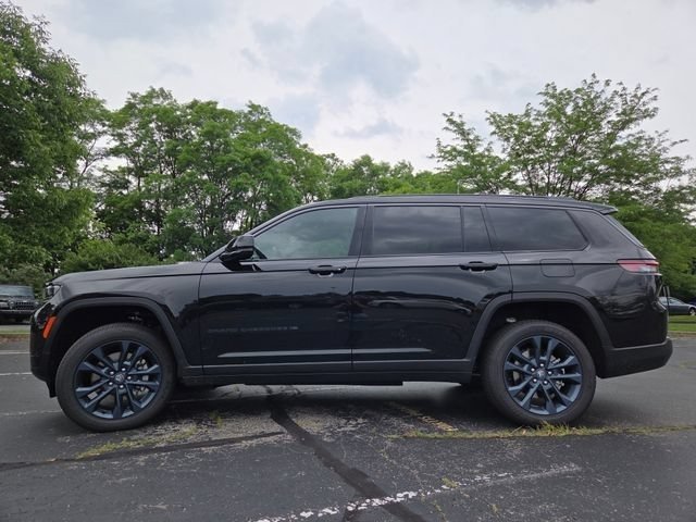 New 2026 Diamond Black Crystal Pearl-Coat Exterior Paint Jeep 85th Anniversary Edition image 24