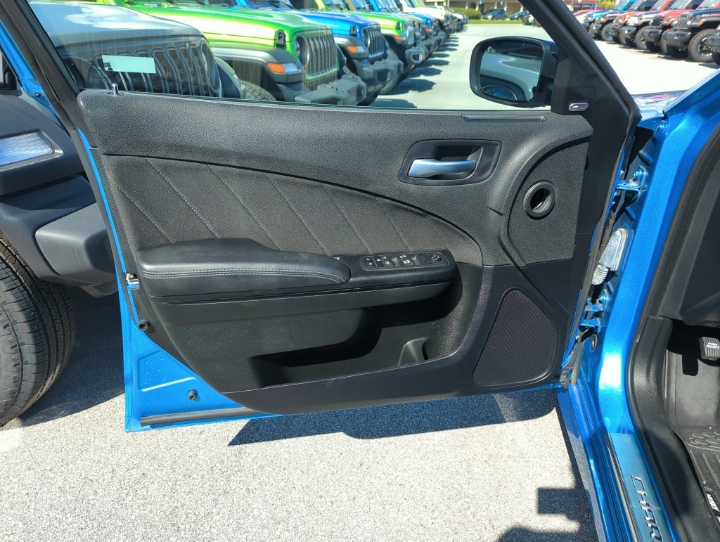 2023 Dodge Charger R/T - Photo 17