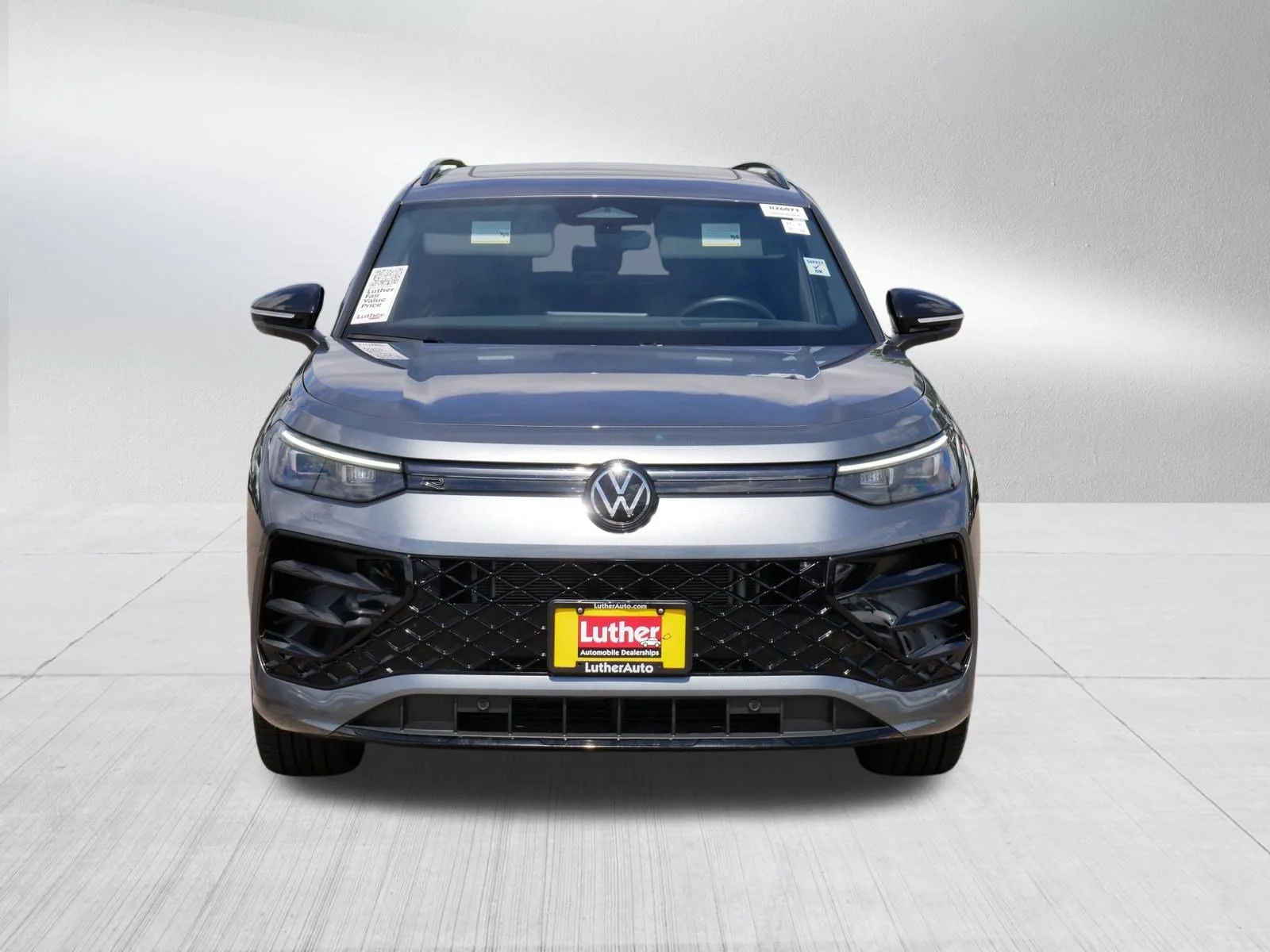 Used 2026 Platinum Gray Metallic Volkswagen SE R-Line Black image 2