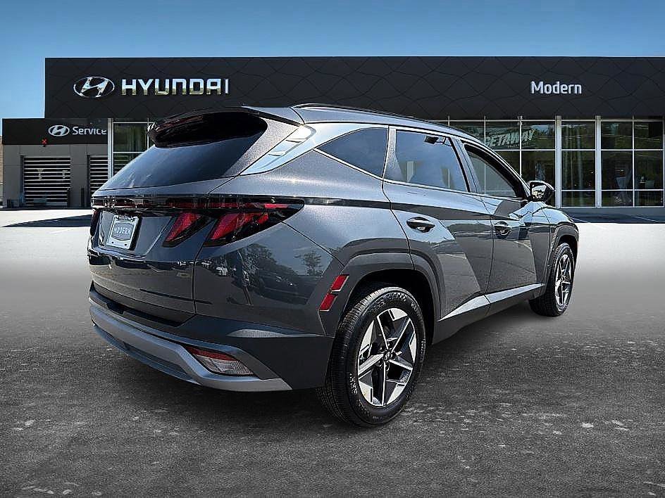 New 2026 Ecotronic Gray Hyundai SEL FWD image 3