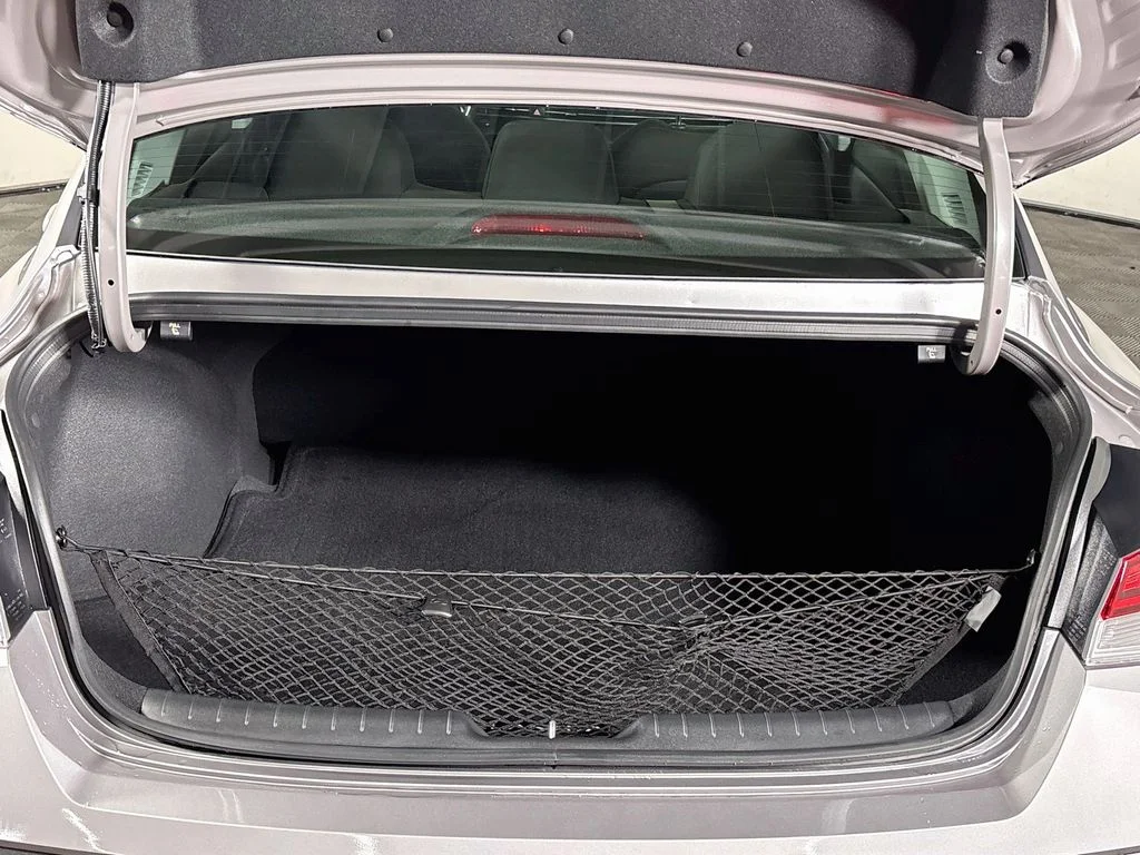 Used 2025 Fluid Metal Hyundai Blue image 20