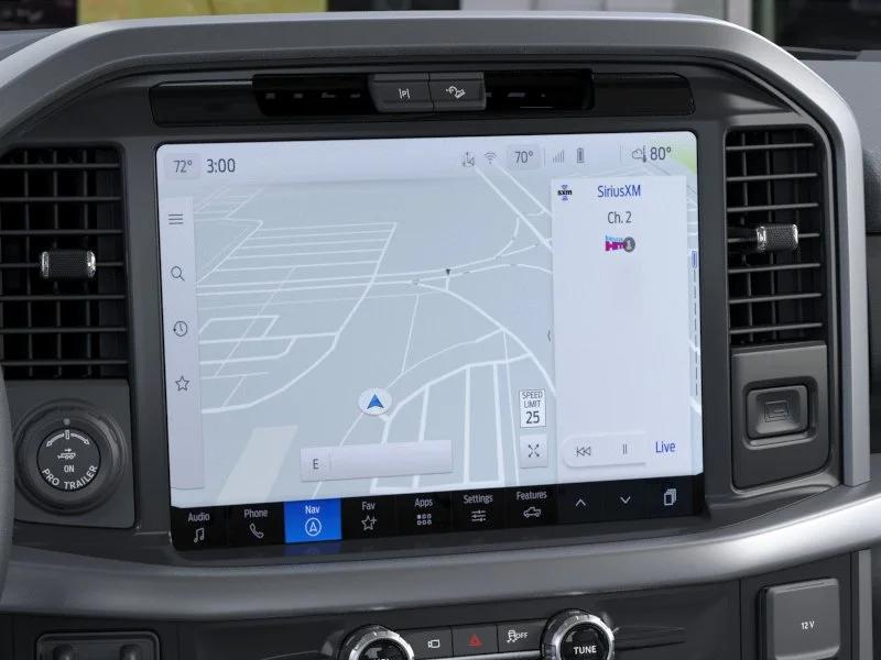 New 2025 Oxford White Ford XLT image 14