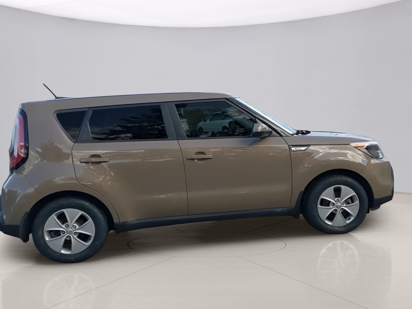 Used 2015 Brown Kia BASE image 8