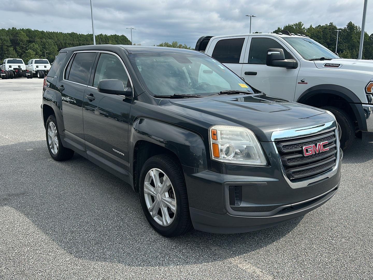 Used 2017 Graphite Gray Metallic GMC SLE image 1