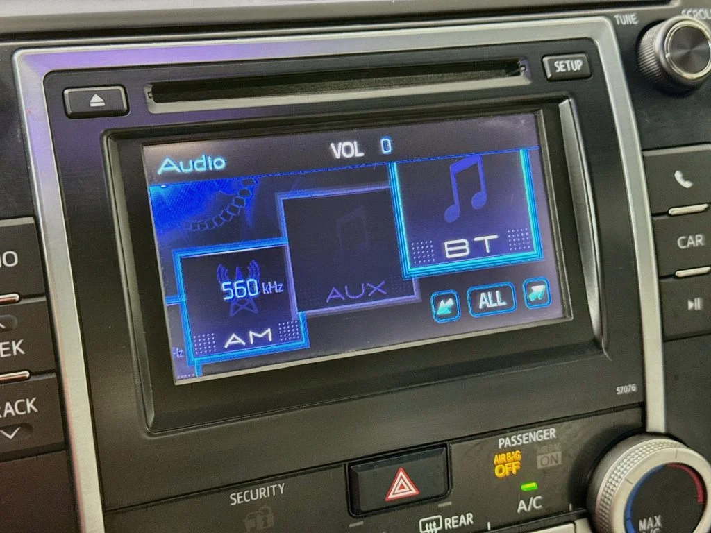 Used 2013 Gray Toyota LE image 15