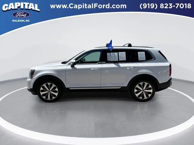 Used 2021 White Kia S image 5