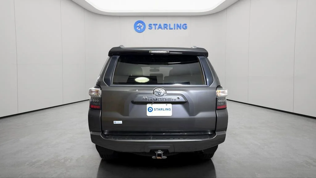 Used 2017 Gray Toyota SR5 image 7