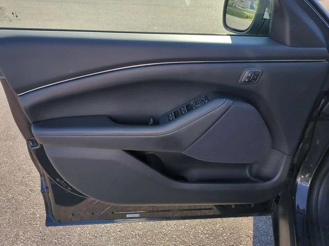 Used 2021 Gray Ford Select image 12
