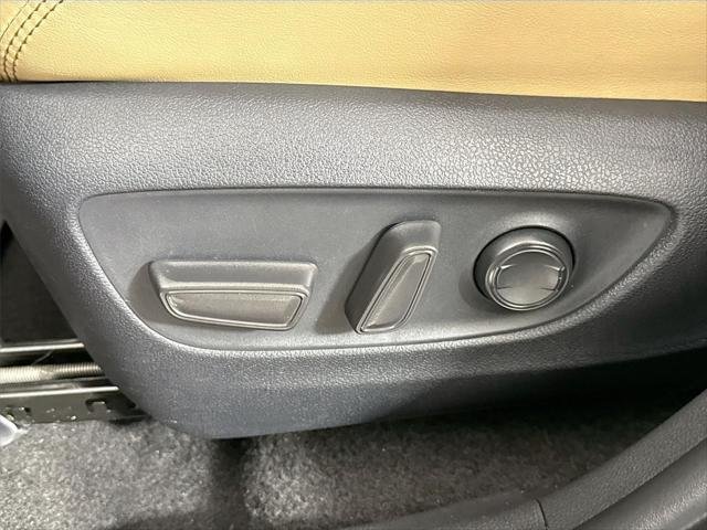 Certified Used 2025 RUBY FLARE PEARL* Toyota  image 28