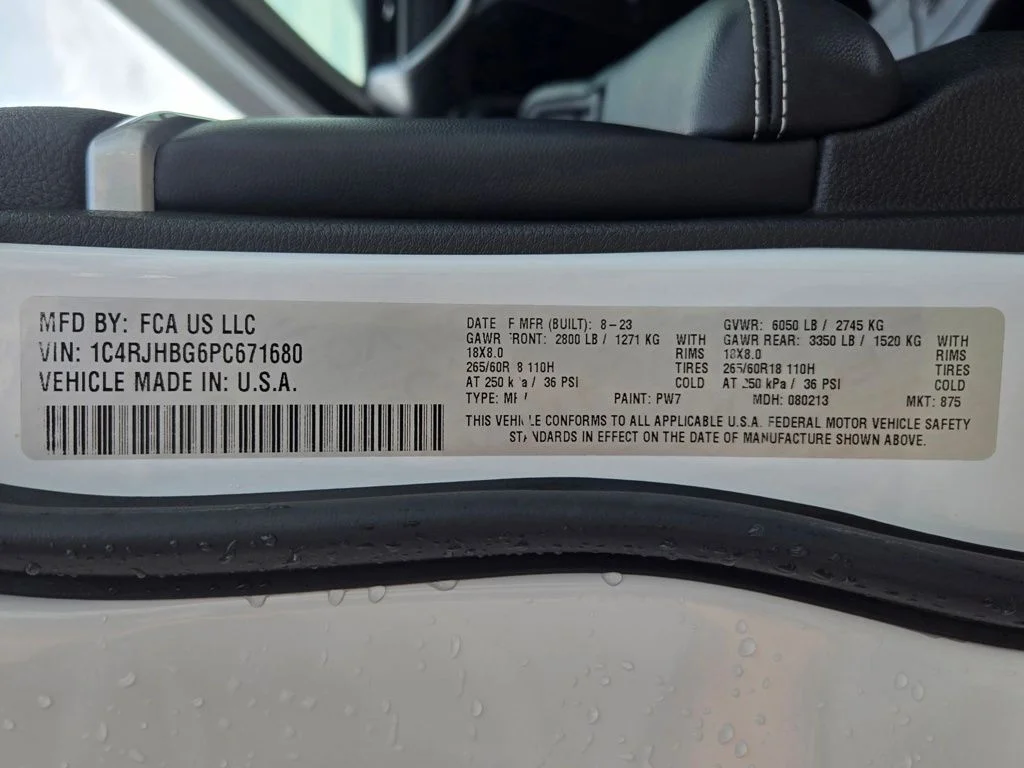 Used 2023 White Jeep Limited image 32