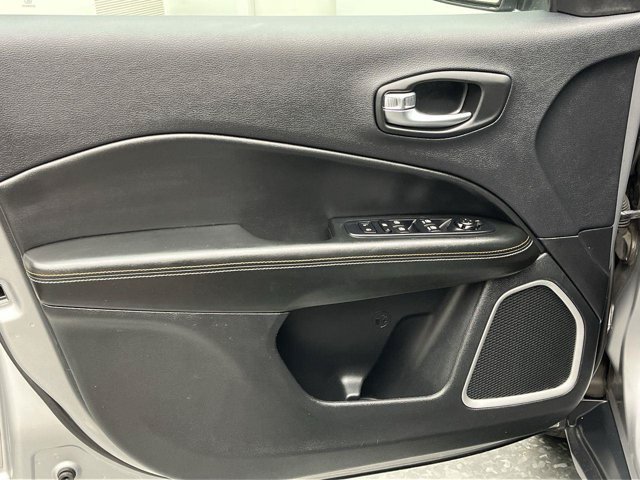 Used 2020 Billet Silver Metallic Clearcoat Jeep Latitude image 6