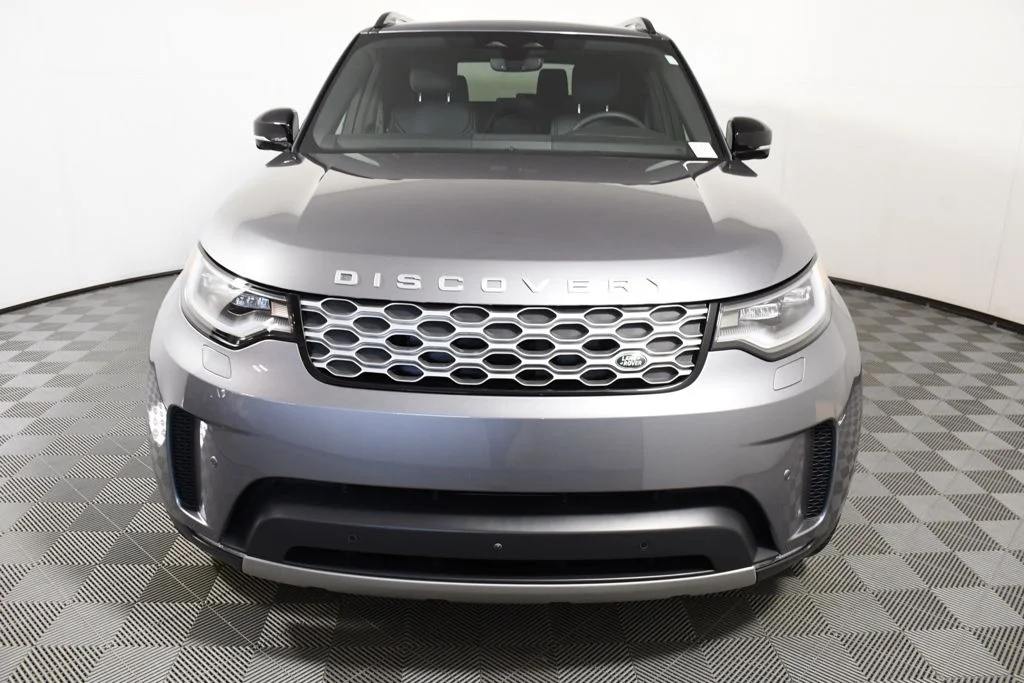 Certified Used 2025 Eiger Grey Metallic Land Rover S image 10