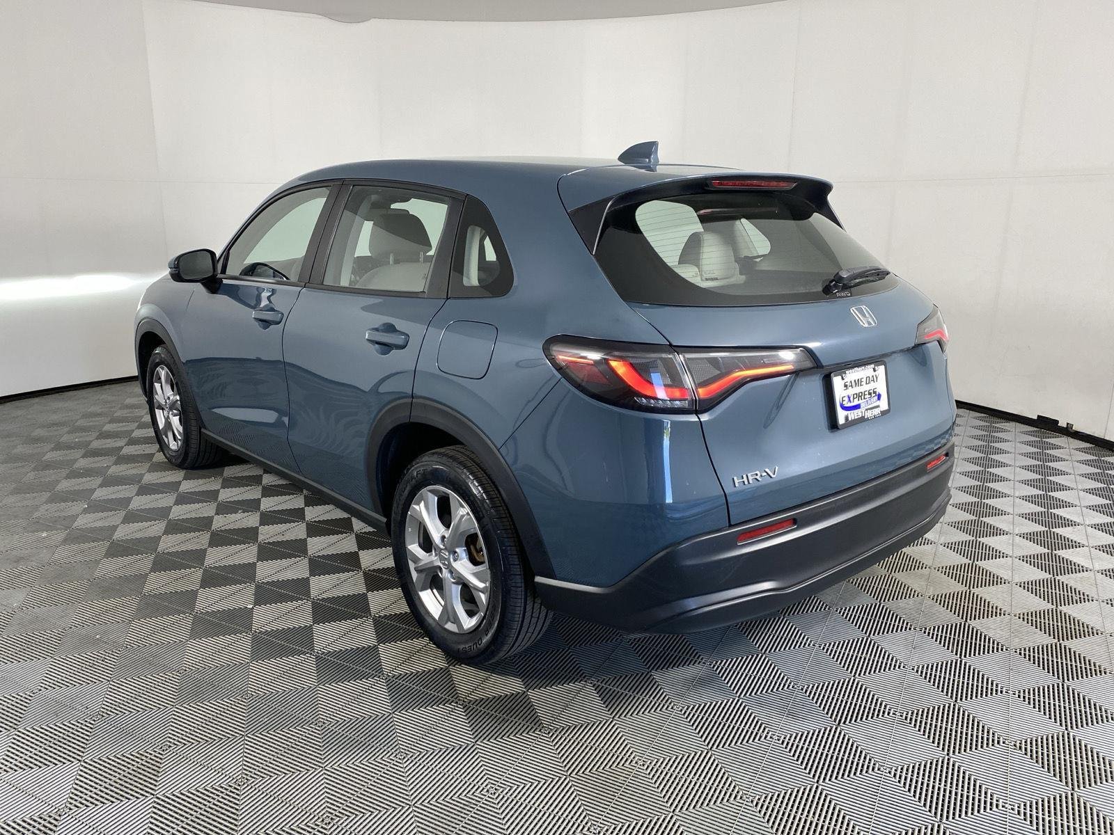Used 2023 Nordic Forest Pearl Honda LX image 5