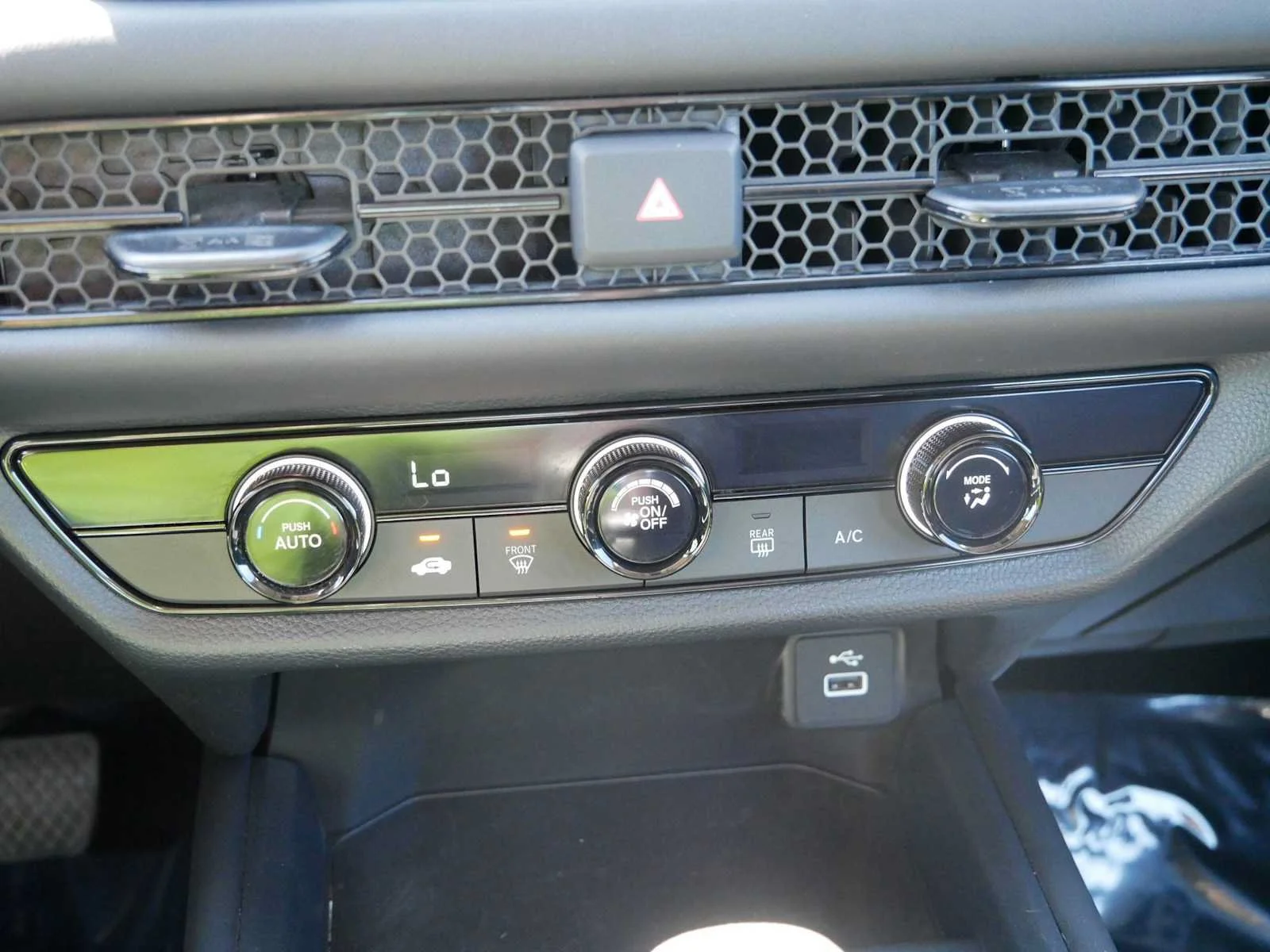 Certified Used 2024 Modern Steel Metallic Honda LX image 59
