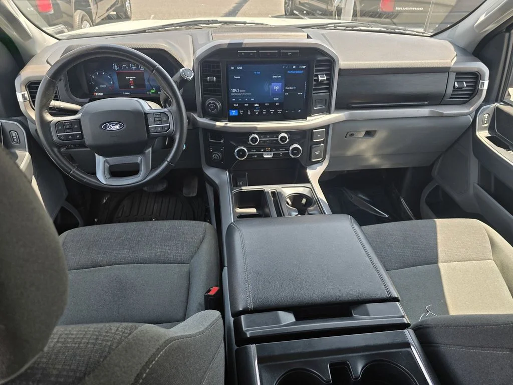 Used 2024 White Ford XLT image 14