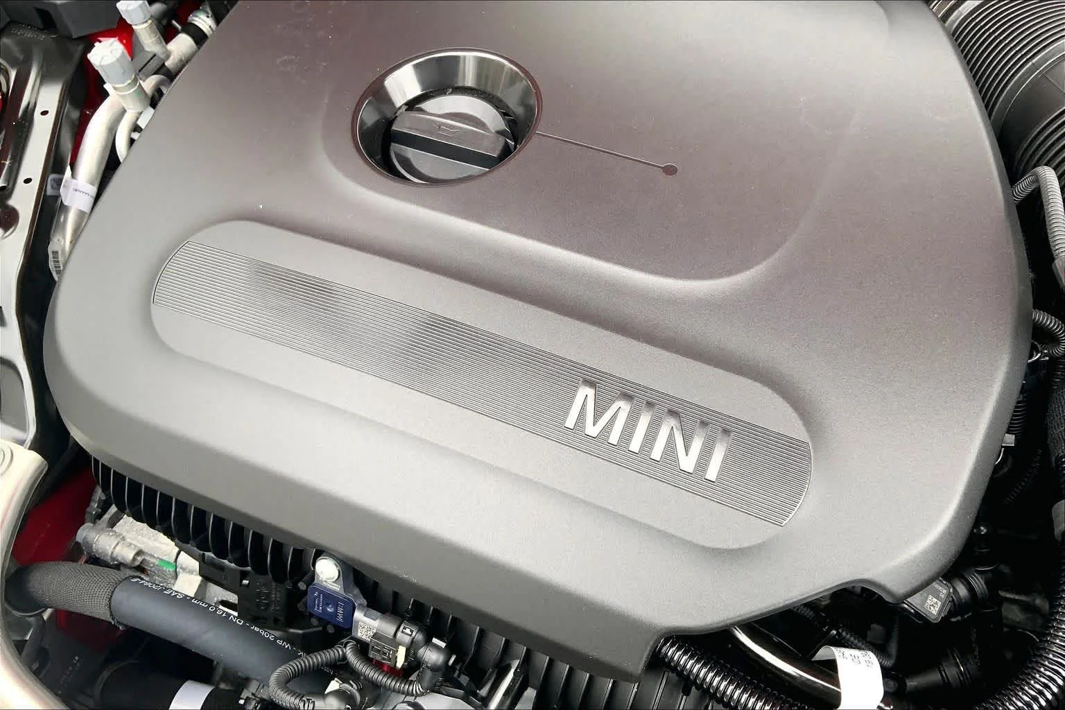 New 2026 Chili Red II MINI Iconic image 17