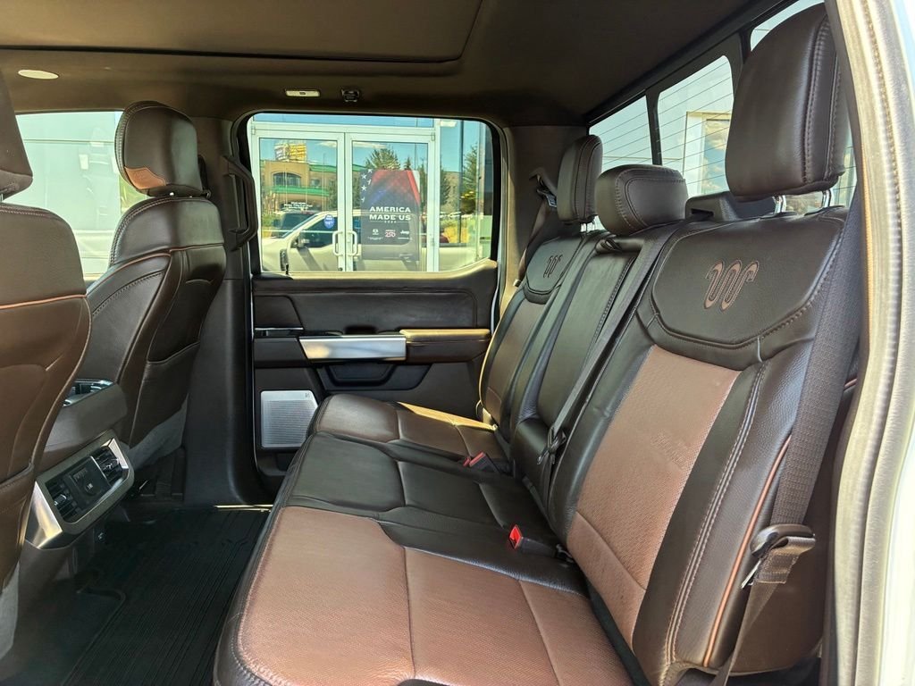 Used 2024  Ford King Ranch image 34