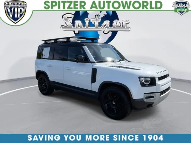 Used 2023 White Land Rover S image 3