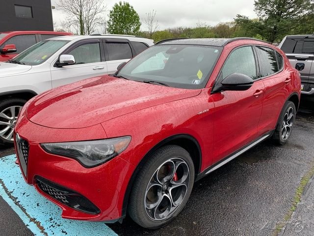 2024 Alfa Romeo Stelvio Veloce AWD's photo