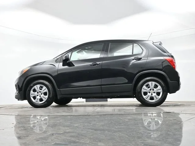 Used 2017 MOSAIC BLACK METALLIC Chevrolet LS image 23