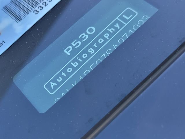 Certified Used 2025 White Land Rover Autobiography image 6