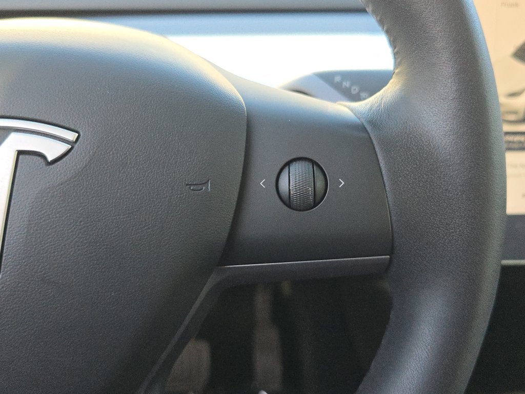 Used 2020 White Tesla Long Range image 24