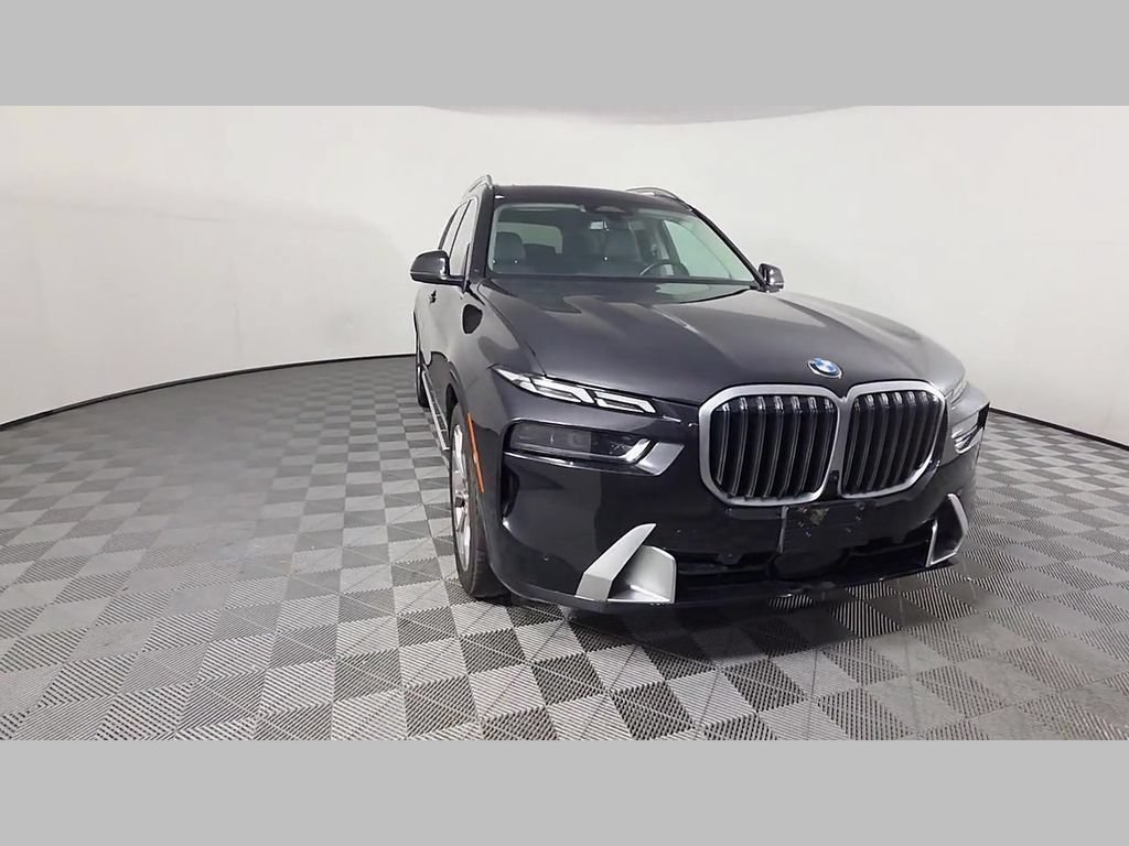 2025 BMW X7 40i - Photo 51