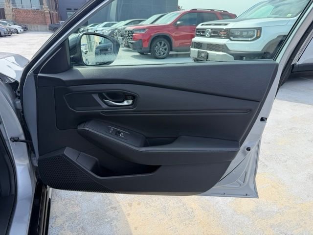 Used 2023  Honda Sport-L image 18