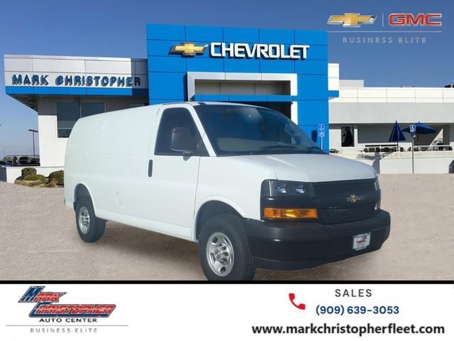 New 2026 Summit White Chevrolet WT image 1