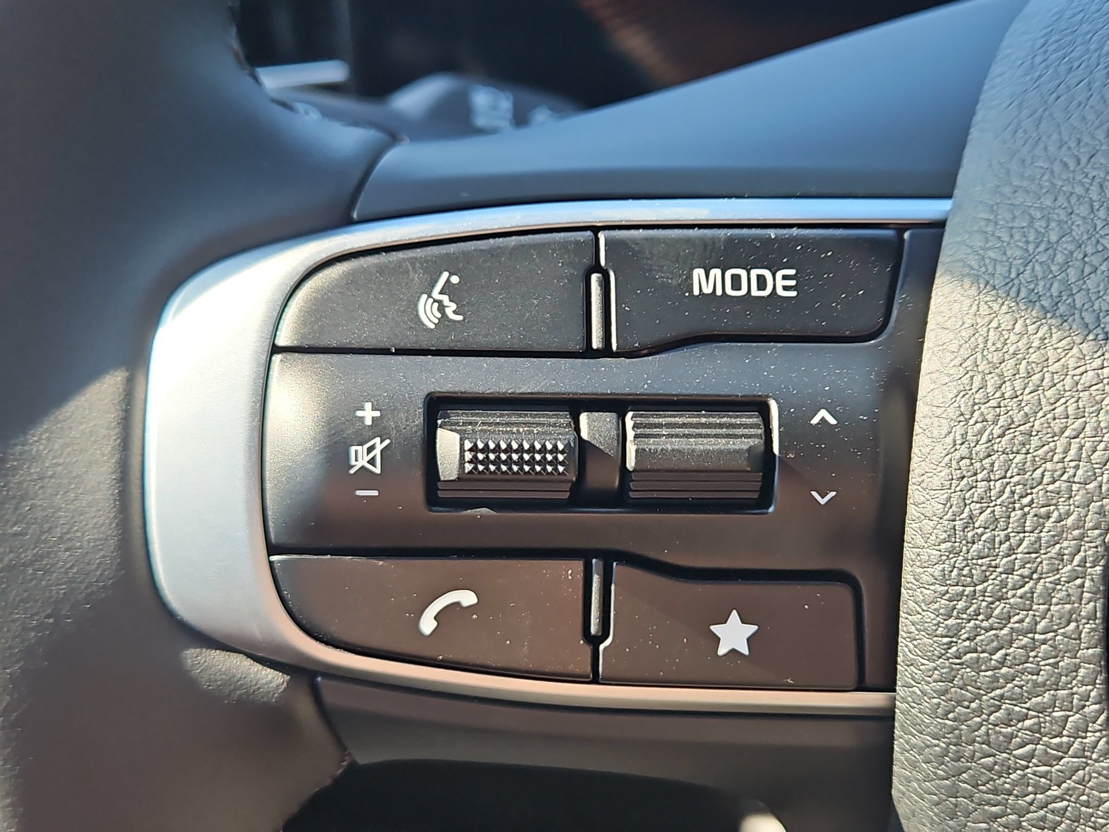 New 2026 Snow White Pearl Kia GT-Line image 22