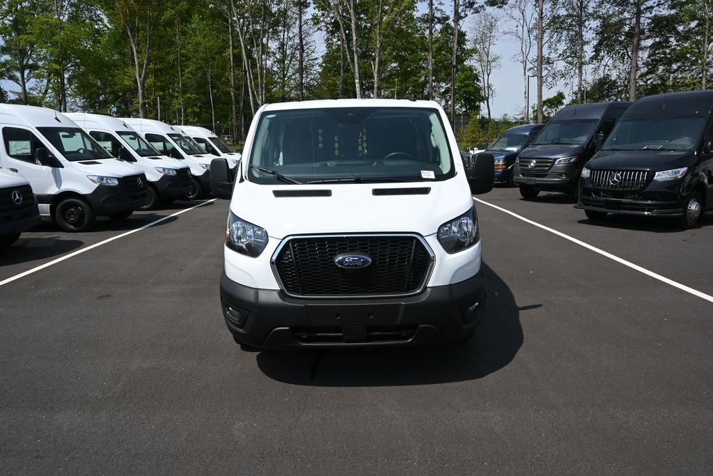 Used 2025 White Ford Base image 27