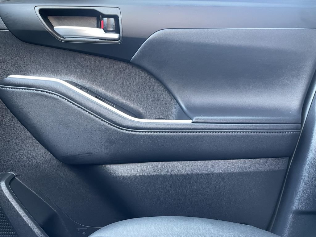 Used 2025 Silver Toyota XSE image 14