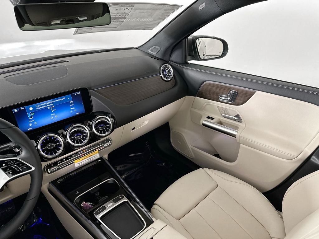 New 2026 Mountain Grey Metallic Mercedes-Benz GLA 250 image 22
