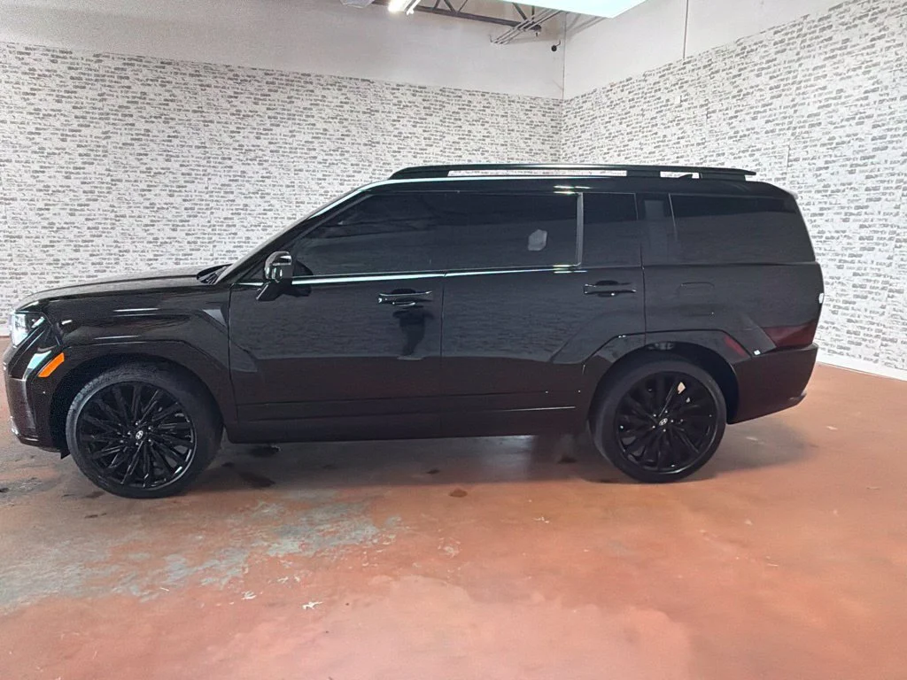 Used 2026 Phantom Black Hyundai Calligraphy image 4