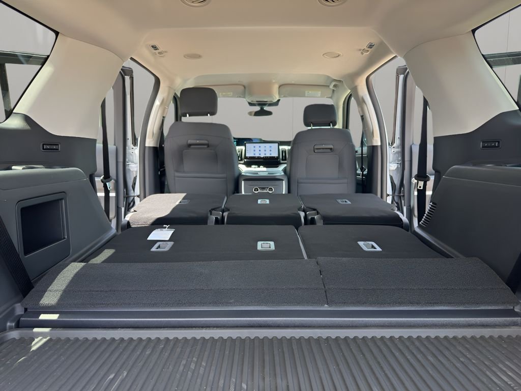 2025 Ford Expedition Active - Photo 32