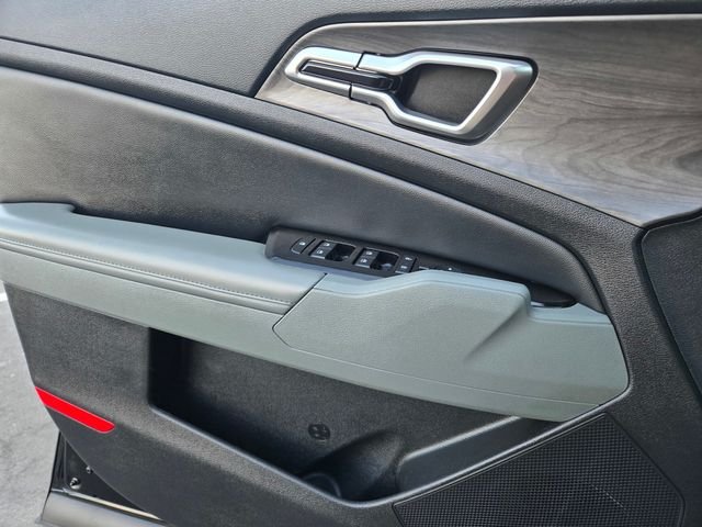 Used 2023 Black Kia X-Line image 17