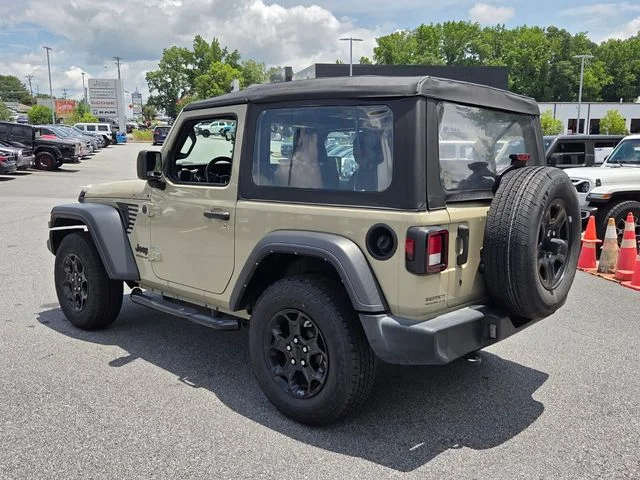 Used 2022  Jeep Sport image 6