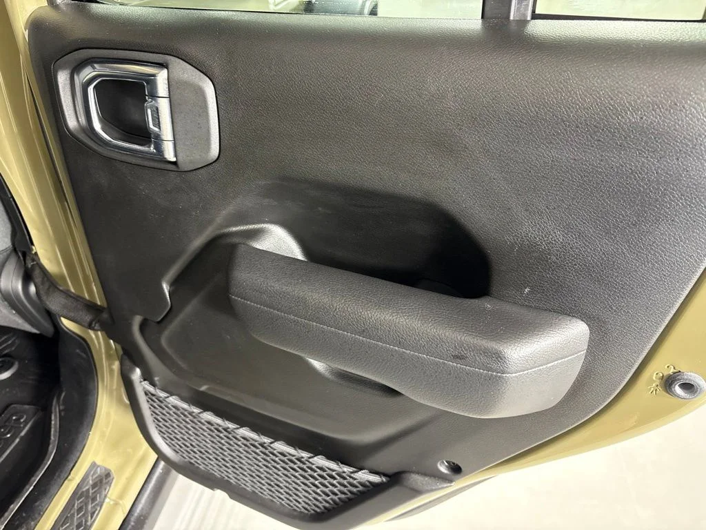 Used 2025 Green Jeep Rubicon image 26