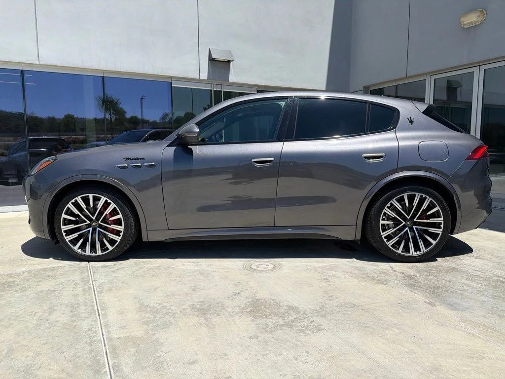 Certified Used 2023 Grigio Lava Metallic Maserati Modena image 9