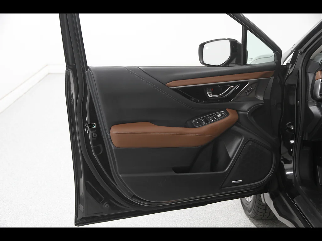 Used 2022 Crystal Black Silica Subaru Touring XT image 4