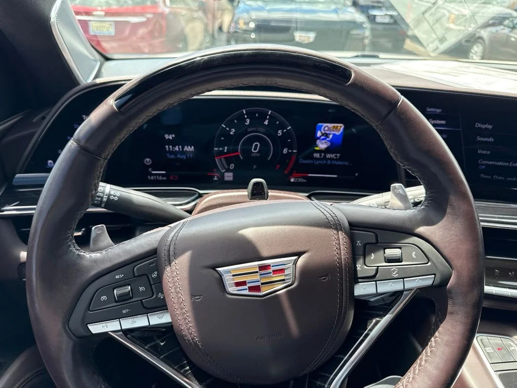 Used 2024 Crystal White Tricoat Cadillac V-Series image 16