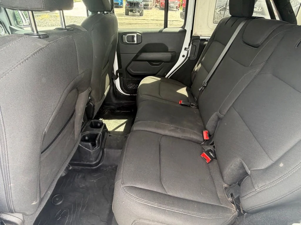 Used 2021 White Jeep Unlimited Sahara image 44