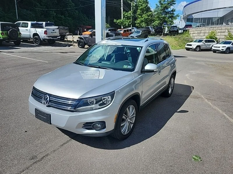 Used 2014 Volkswagen Tiguan SEL with VIN WVGAV3AX3EW624474 for sale in Carnot-Moon, PA