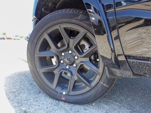 New 2026 Diamond Black Crystal Pearl-Coat Exterior Paint RAM Laramie image 11