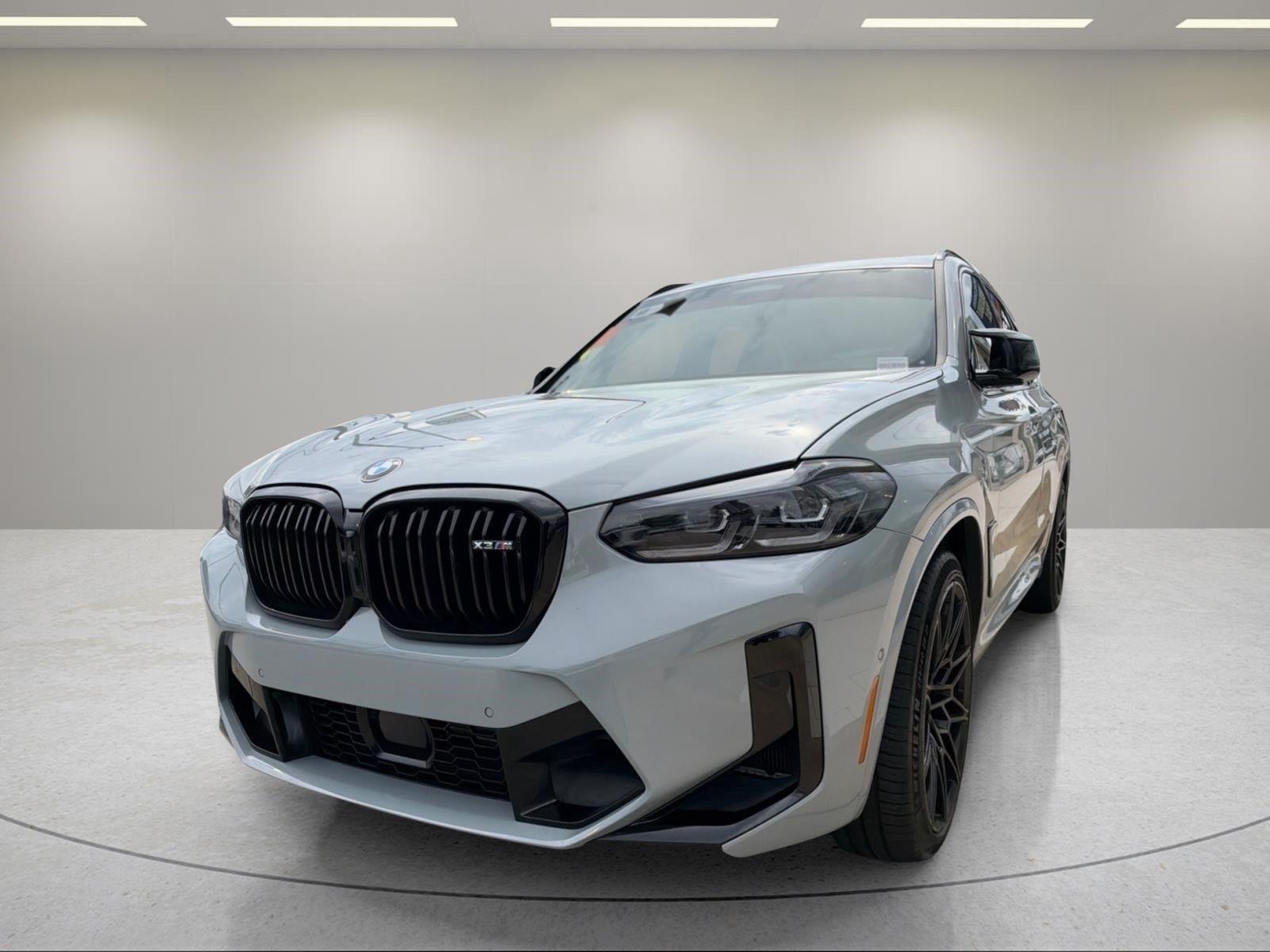 Used 2024 Brooklyn Grey Metallic BMW  image 4