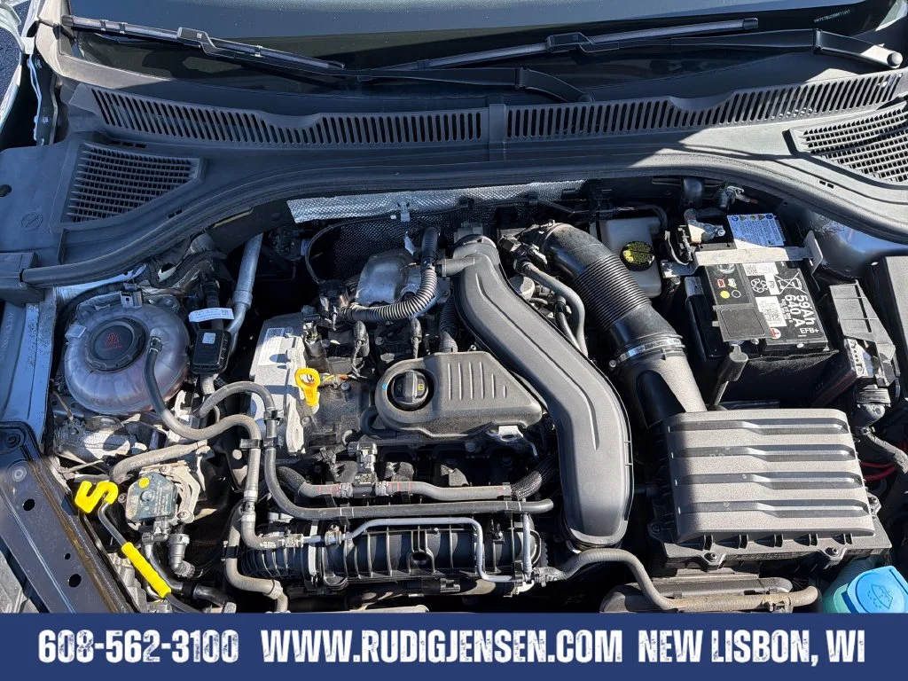Used 2025 Gray Volkswagen 1.5T SE image 22