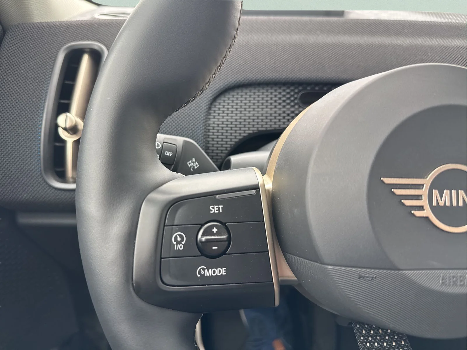 2025 MINI Countryman S - Photo 13
