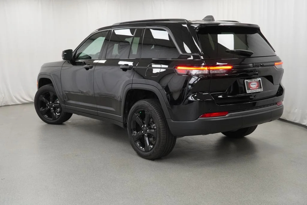 Used 2026 Black Jeep Limited image 18