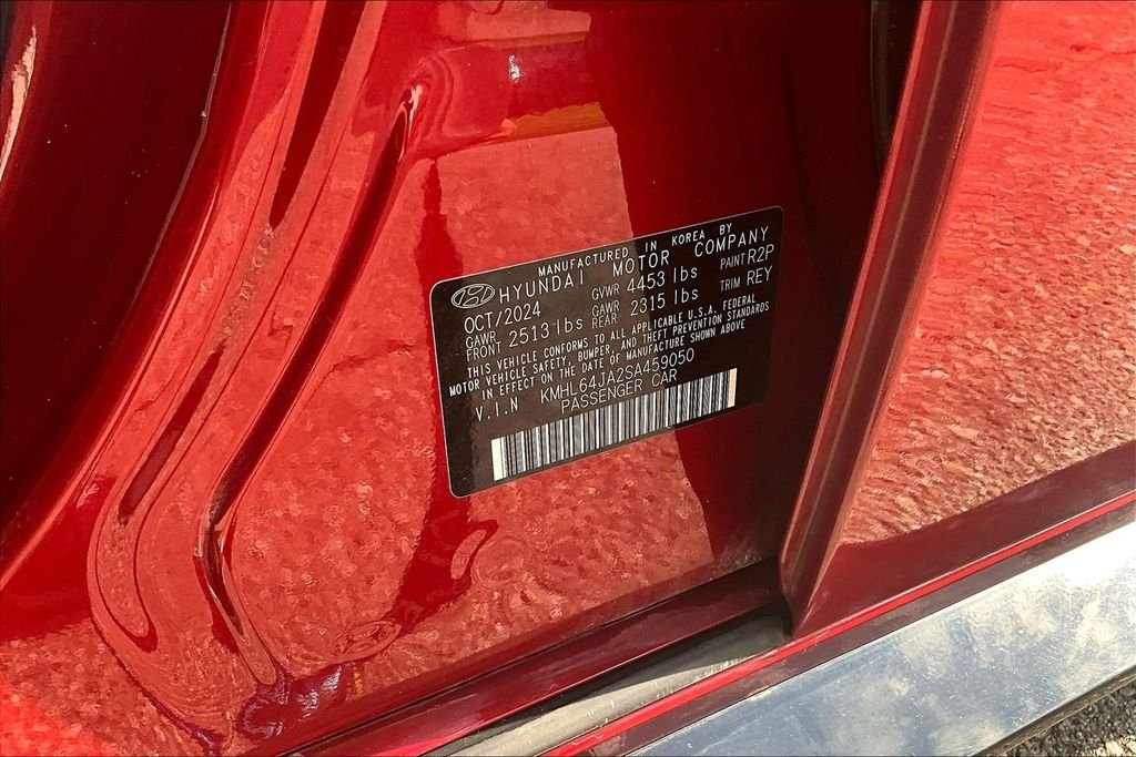 Used 2025 Ultimate red Hyundai SEL image 16