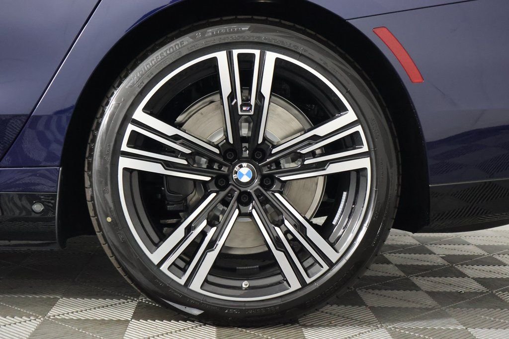 New 2026 Tanzanite Blue II Metallic BMW eDrive50 image 10